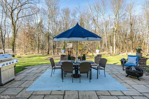 193 Cherry Vly Rd, Princeton NJ  08540-7681 exterior
