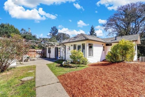 300 Bloomfield Rd, Sebastopol, CA 95472-5161