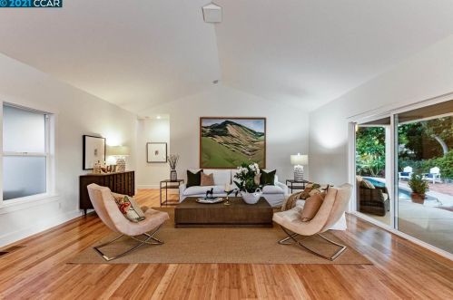 1790 Ruth Dr, Concord CA  94523-2942 exterior