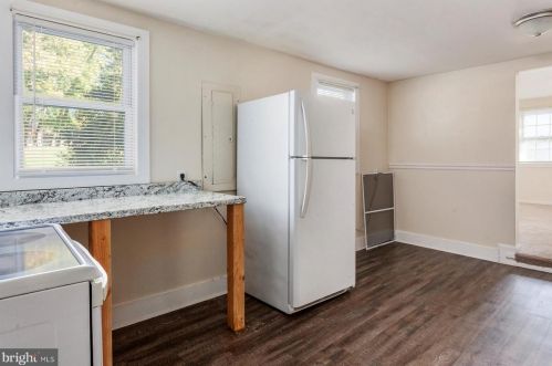 15800 Thompson Rd, Silver Spring MD 20905-3957 exterior