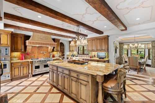 50 Golden Eagle, Irvine CA  92603-0308 exterior