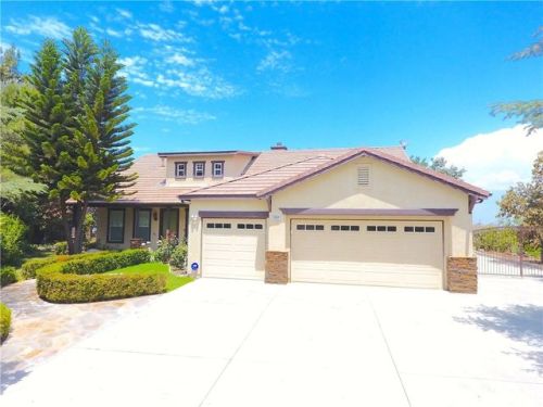 1554 Dogwood Way, Norco, CA 92860-3882