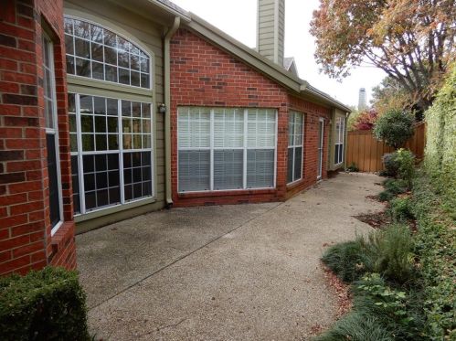 14608 Walden Ct, Addison, TX 75001-7983