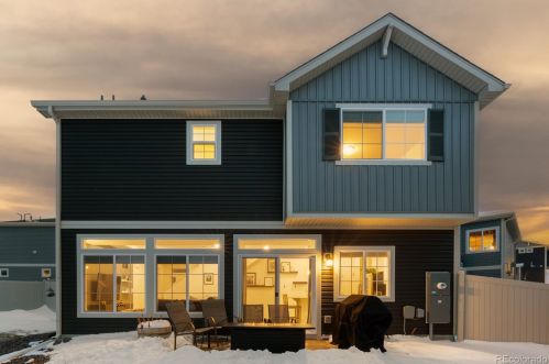 4568 Quemoy St, Aurora CO  80019-6025 exterior