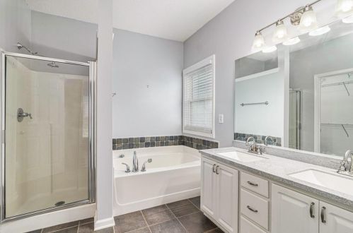130 Laurel Springs Dr, Mcdonough GA  30253-6058 exterior