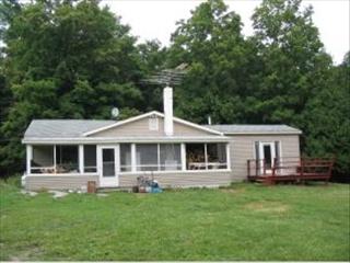 45 Maple St, Goshen, VT 05733-1003
