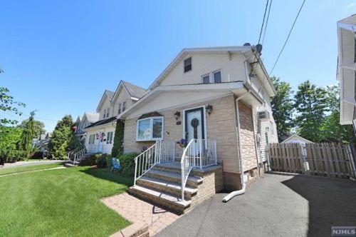 172 Beechwood Ave, Bogota, NJ 07603-1631