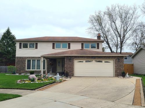 402 Janice Ct, Wheeling, IL 60090-5916