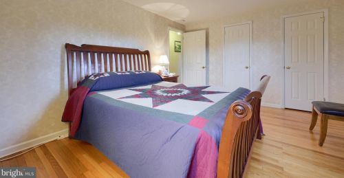 1604 Robert Rd, Lancaster PA  17601-5635 exterior