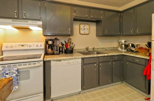 147 Carriage Path, Milford, CT 06460-7540