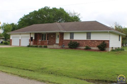 202 Kansas St, Olpe, KS 66865-9783