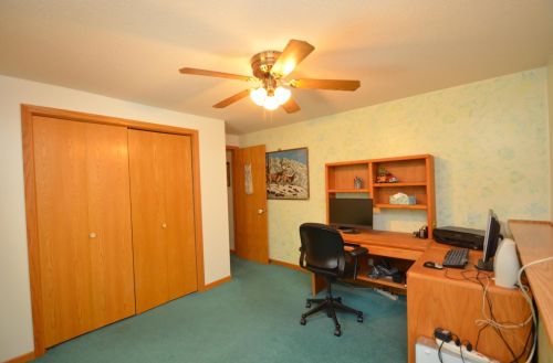 1663 Helena Rd, Saint Paul MN  55128-5524 exterior