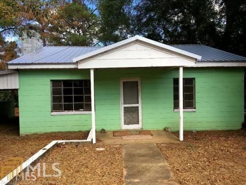 207 Rockwell St, Lumpkin, GA 31815-3609