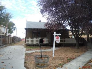 808 Alder St, Kennewick, WA 99336-5716