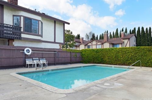 9002 Stacie Ln, Anaheim CA  92804-6320 exterior