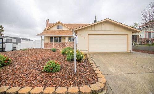 542 Burlington Dr, Vacaville, CA 95687-5723