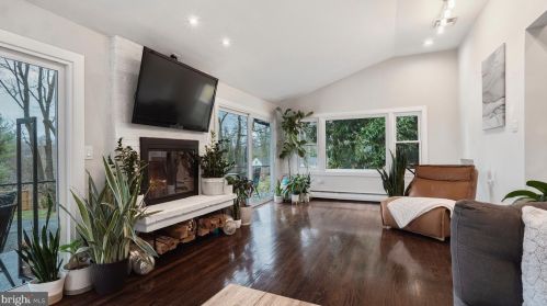 14600 Fairacres Rd, Silver Spring MD  20905-4432 exterior