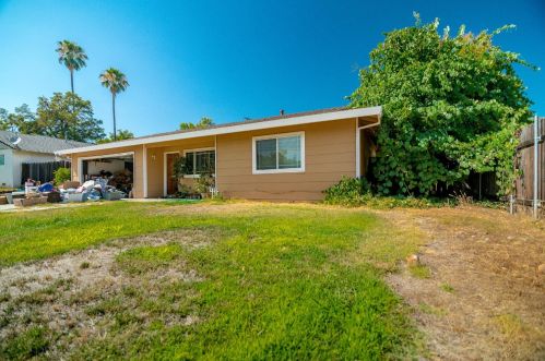 9007 La Serena Dr, Fair Oaks, CA 95628-6608