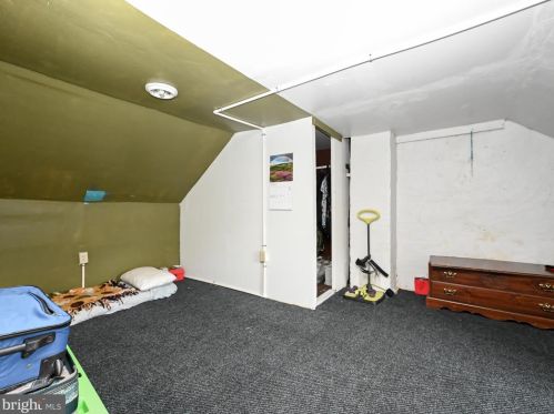 413 Howard Ave, Lancaster PA  17602-4419 exterior