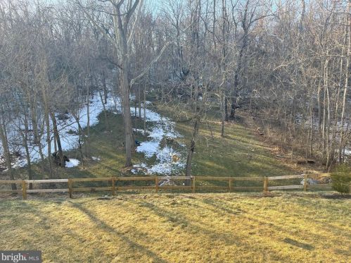 417 Chickamauga Dr, Harpers Ferry WV 25425 exterior