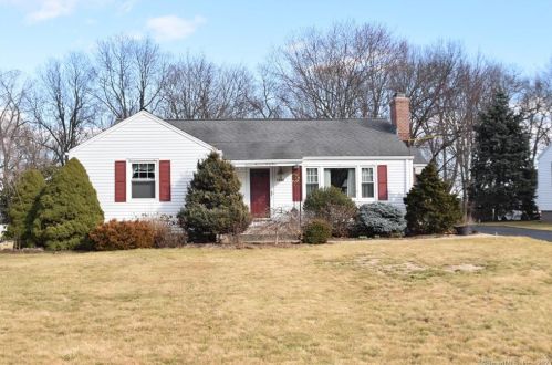 1344 Crest Dr, Windsor, CT 06095-3113