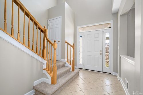 410 Frankfort Ave, Oswego, IL 60543-7755