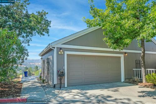 714 Poppy Pl, Concord CA  94523-1625 exterior