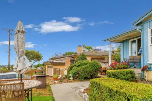 2400 Nearcliff St, Torrance, CA 90505-7032