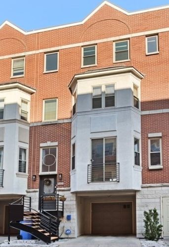 4807 Sacramento Ave, Chicago, IL 60625-4363