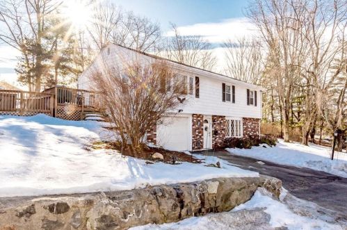 254 Fairview Ave, Coventry, RI 02816-7511