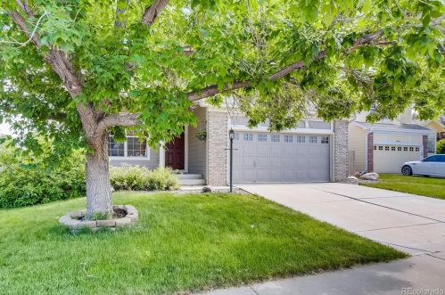 18755 Crestridge Dr, Aurora, CO 80015-5129