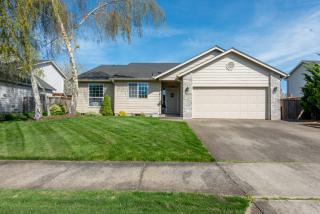 2017 Lynx Ave, Albany, OR 97321-4888