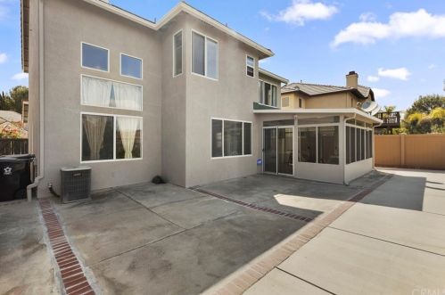 8775 Cloudview Way, Anaheim CA  exterior