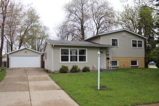 18570 Pamela Pl, Gurnee IL  60031-1331 exterior