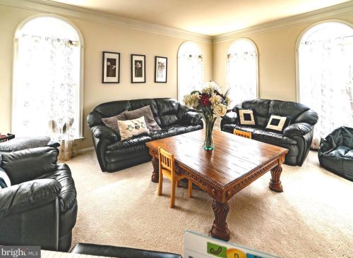 7125 Ayers Mdw Ln, Springfield VA  22150-4915 exterior