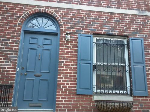 1744 Lombard St, Philadelphia PA  19146-1519 exterior