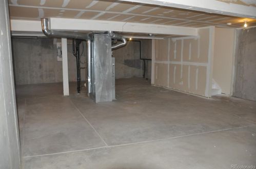 4117 Crystal Ct, Denver CO  80014-8152 exterior