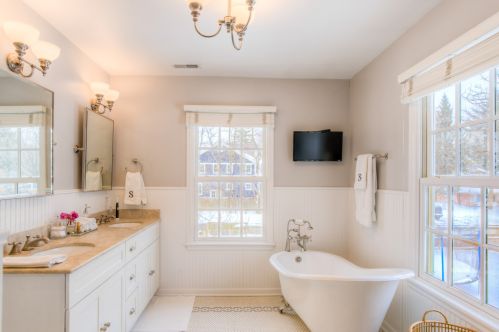 500 Margate Ter, Bannockburn IL  60015-3339 exterior