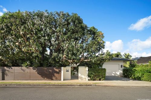 1037 Koloa St, Honolulu HI  96816-5101 exterior