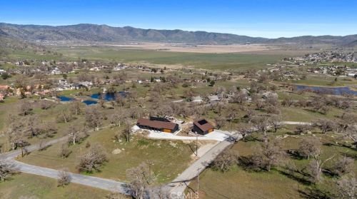 28901 Augusta Way, Tehachapi, CA 93561-5478