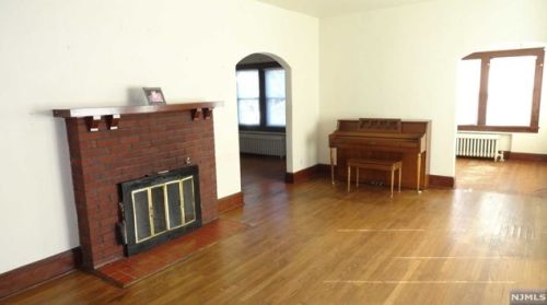 309 Springfield Ave, Hasbrouck Heights, NJ 07604-1627