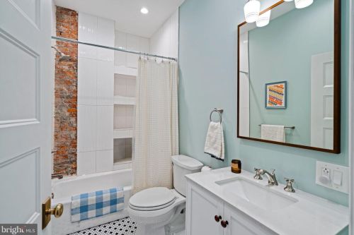 771 12 St, Philadelphia PA 19123-1960 exterior