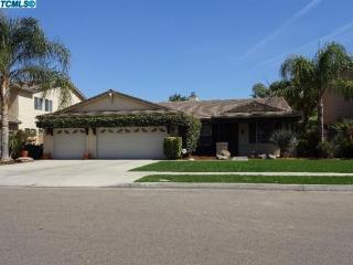 4746 Redding Ave, Visalia, CA 93277-5141