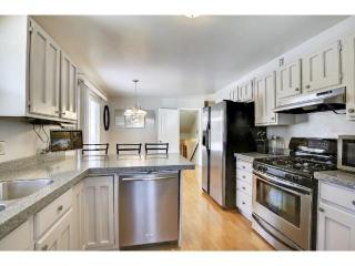333 15th St, Newport, MN 55055-1108