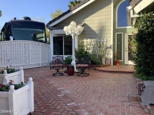 6020 Buffalo St, Simi Valley, CA 93063-5712