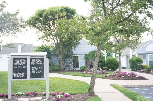 131 Nebula Rd, Piscataway, NJ 08854-5436