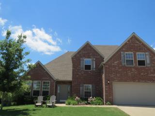 3066 Shiraz Ln, Springdale, AR 72764-7816