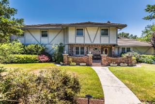 8660 Indian Hill Ct, Citrus Heights, CA 95662-2138
