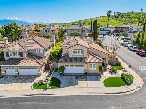 32 Trinity, Irvine CA  92612-3271 exterior