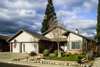 506 Shady Glen Ave, Vacaville, CA 95688-2564